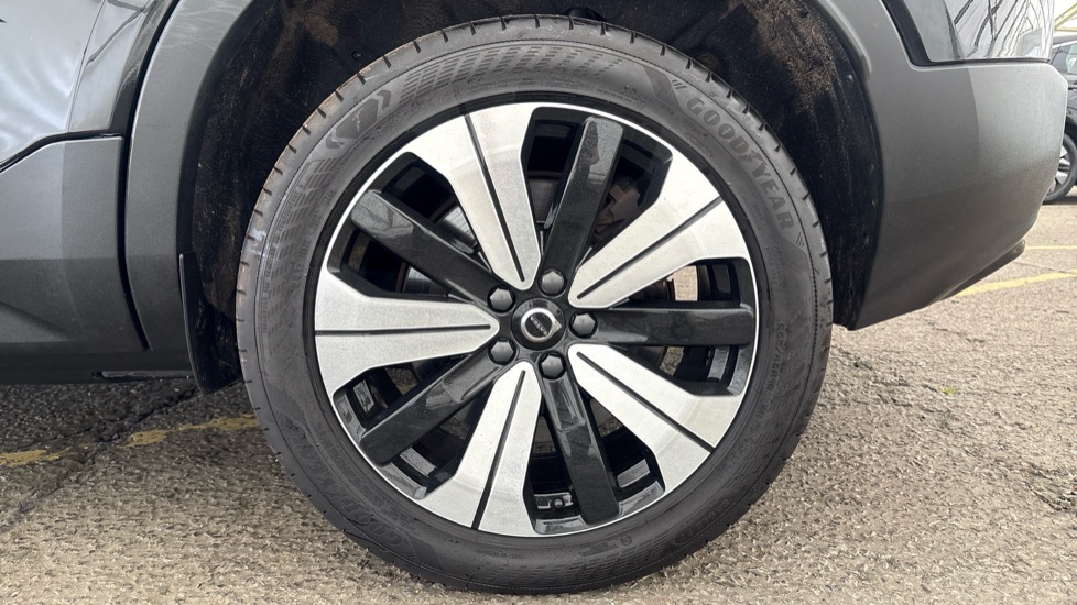 VOLVO XC40 Image 18