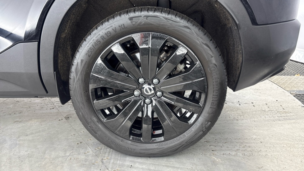 VOLVO XC40 ELECTRIC ESTATE 170kW Recharge Core 69kWh 5dr Auto