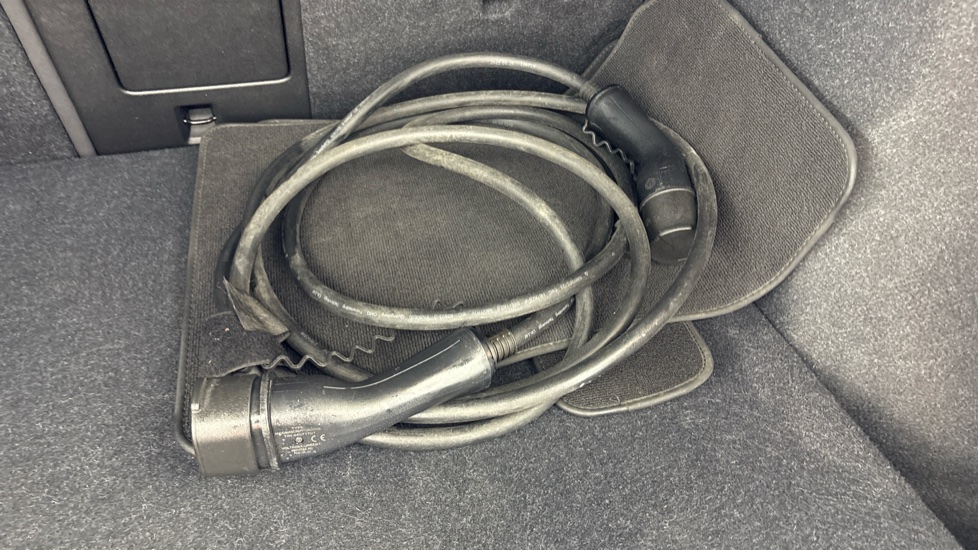 VOLVO XC40 ELECTRIC ESTATE 170kW Recharge Core 69kWh 5dr Auto
