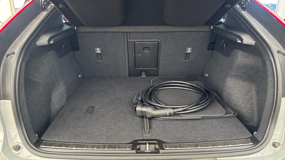 VOLVO C40 Image 15