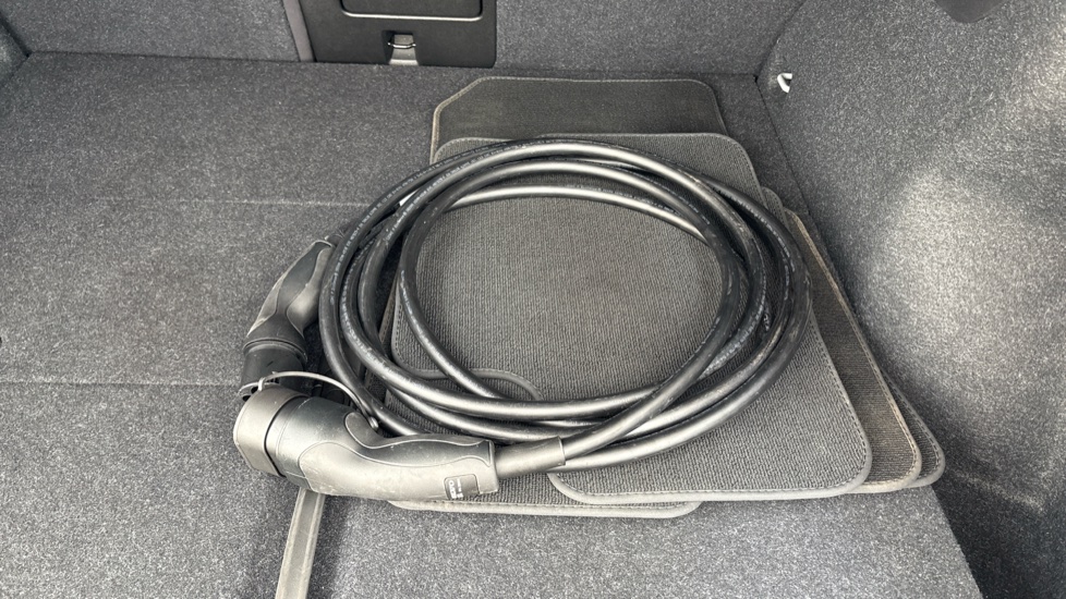 VOLVO C40 Image 22