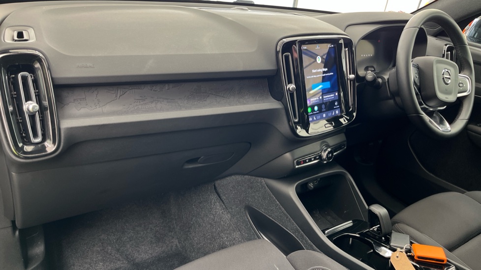 VOLVO C40 Image 10