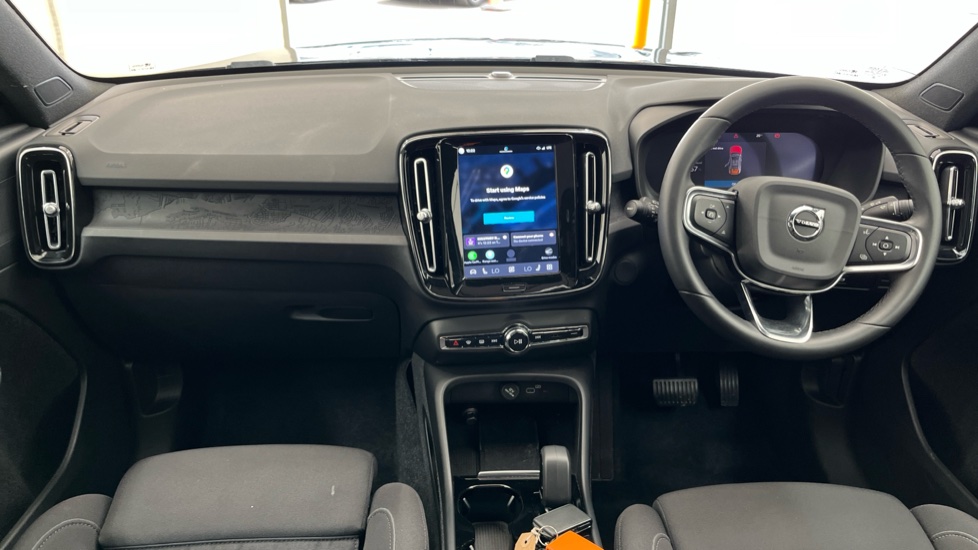 VOLVO C40 Image 11