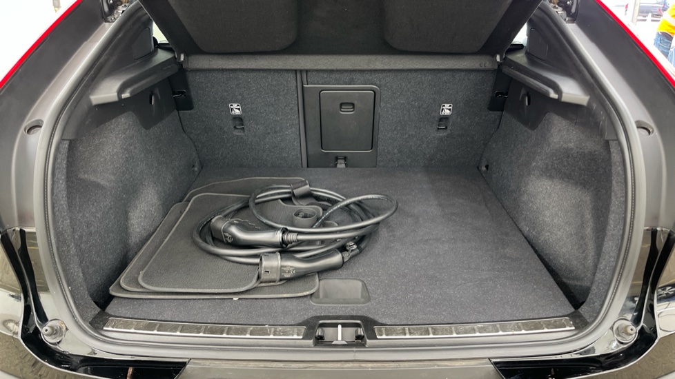 VOLVO C40 Image 15