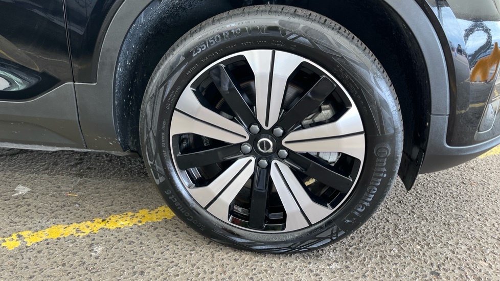 VOLVO C40 Image 20
