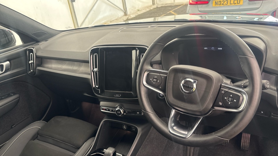 VOLVO XC40 Image 9