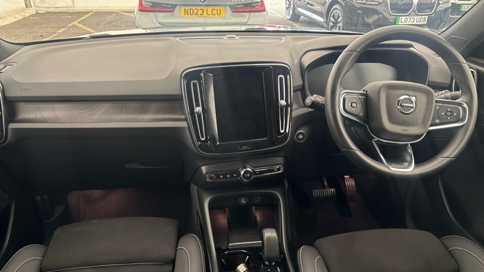 VOLVO XC40 Image 11
