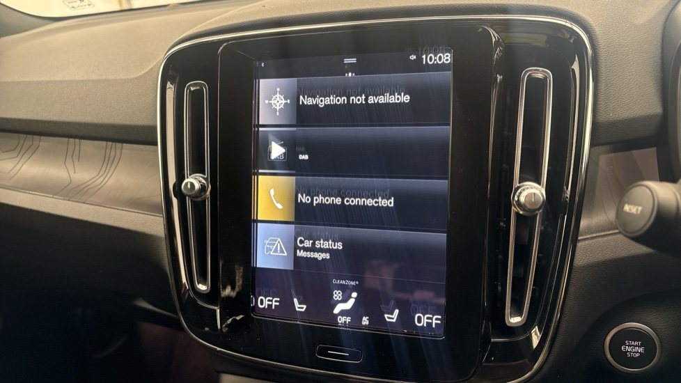 VOLVO XC40 Image 12