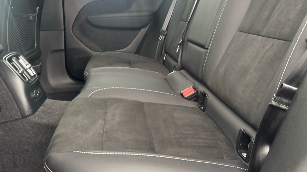 VOLVO XC40 Image 14