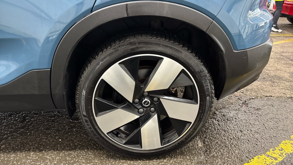 VOLVO C40 ESTATE 300kW Recharge Twin Ultimate 78kWh 5dr AWD Auto