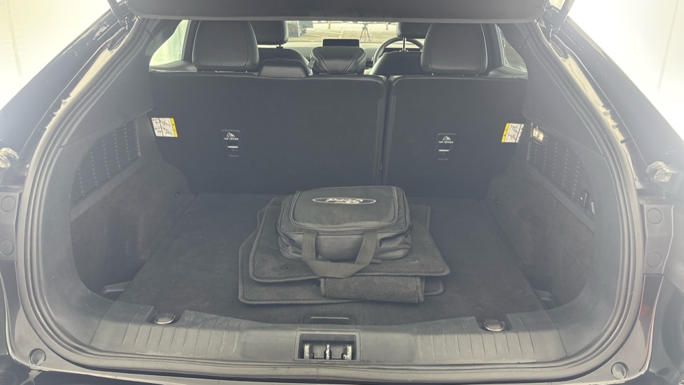 FORD MUSTANG MACH-E ESTATE 216kW Extended Range 91kWh RWD 5dr Auto