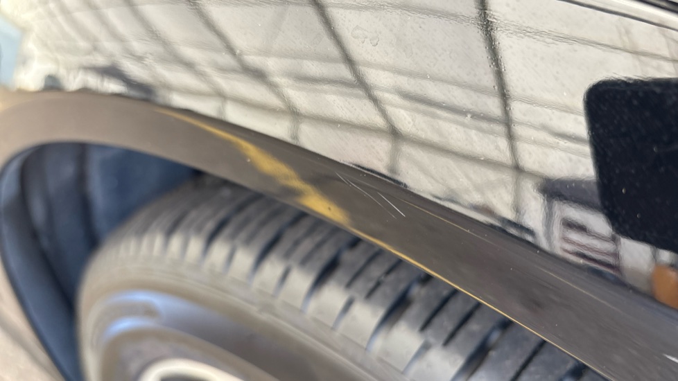 FORD MUSTANG MACH-E Scratches