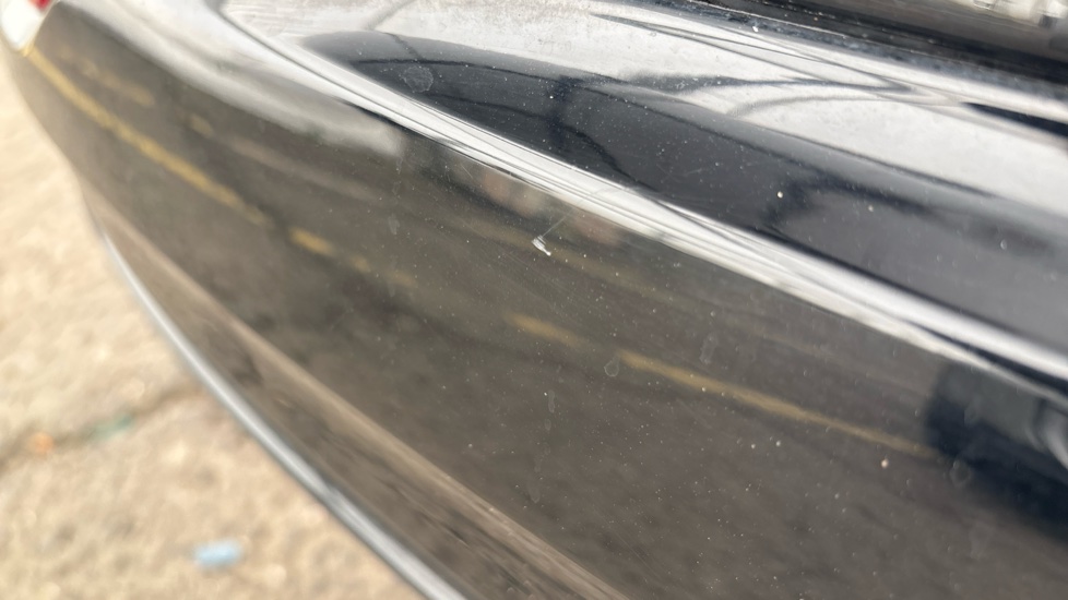 FORD MUSTANG MACH-E Scratches and chips