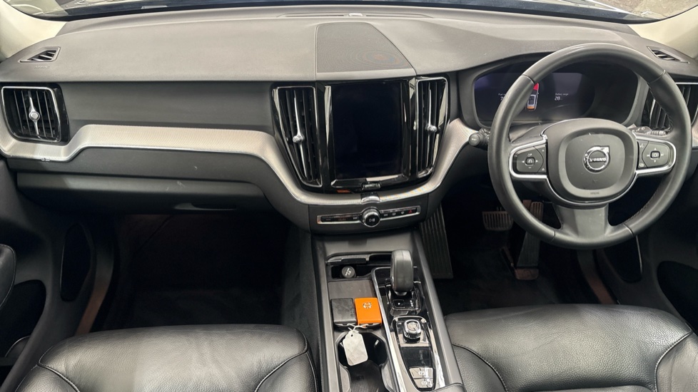 VOLVO XC60 Image 11