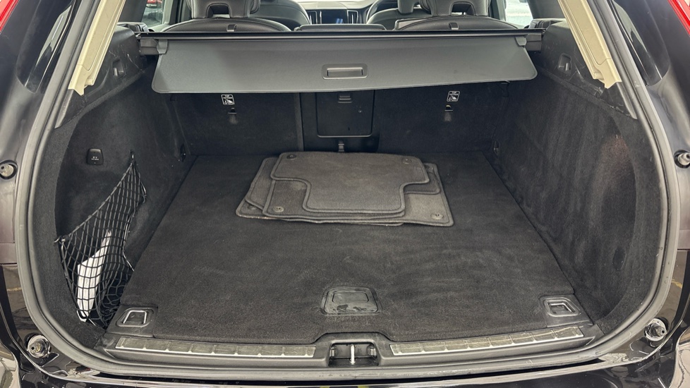 VOLVO XC60 Image 15