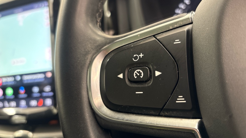VOLVO XC60 cruise control