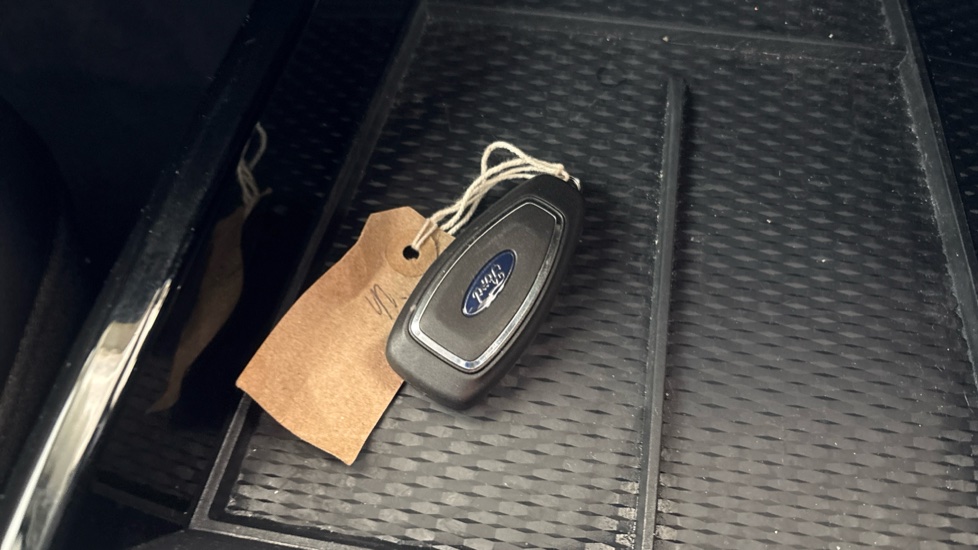 FORD MUSTANG MACH-E one key only