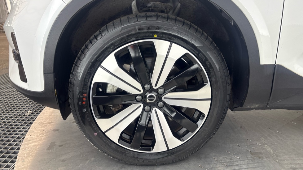 VOLVO C40 ESTATE 300kW Recharge Twin Plus 78kWh 5dr AWD Auto