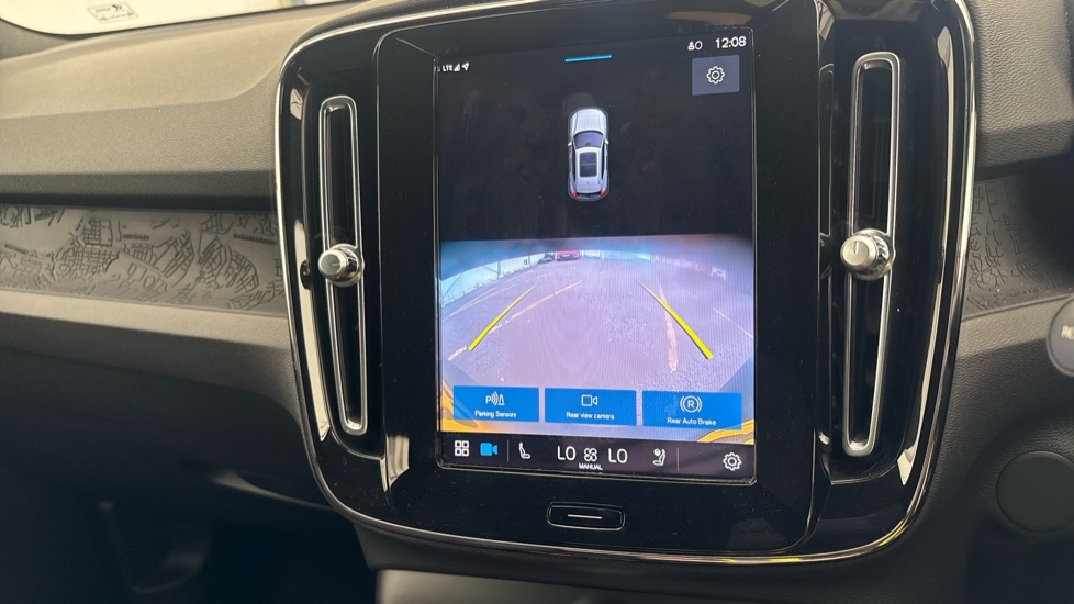 VOLVO XC40 reverse camera