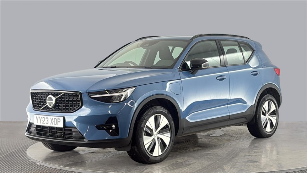 Used VOLVO XC40