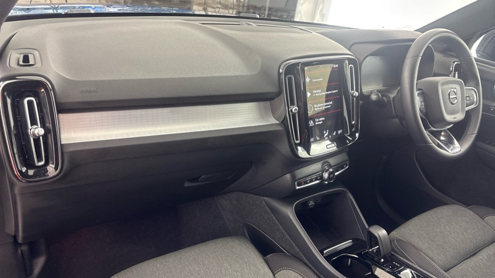 VOLVO XC40 Image 10