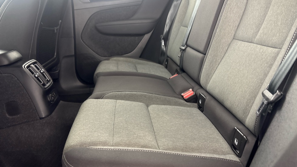 VOLVO XC40 Image 14