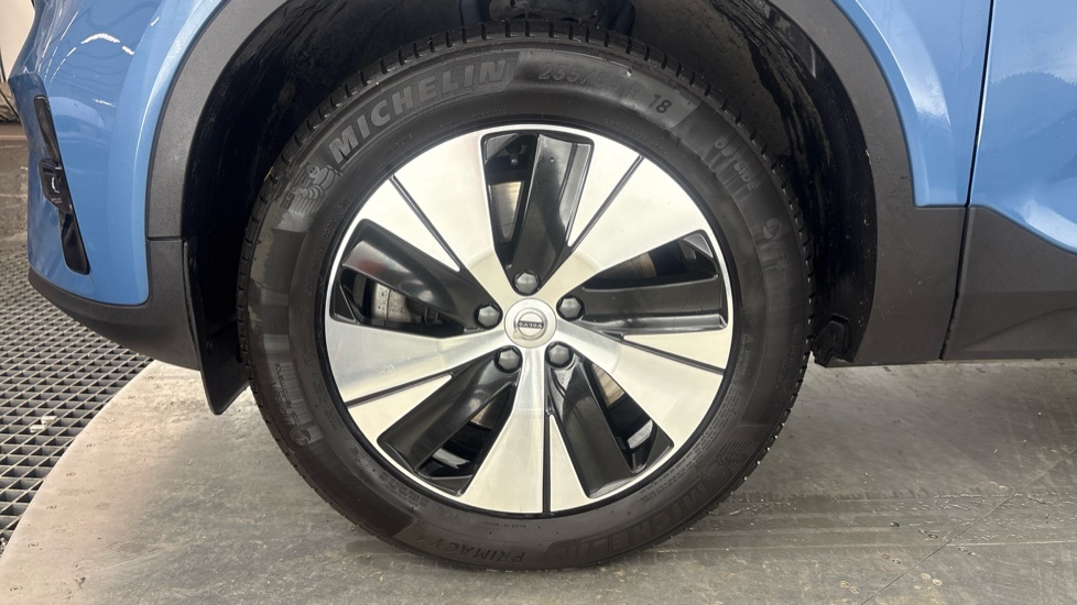 VOLVO XC40 Image 17