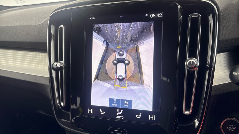 VOLVO XC40 reverse camera