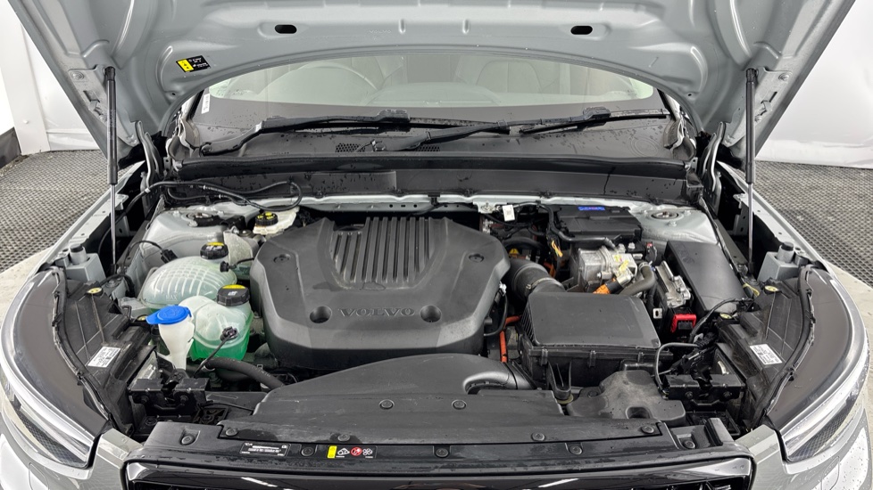 VOLVO XC40 ESTATE 1.5 T5 Recharge PHEV Ultimate Dark 5dr Auto