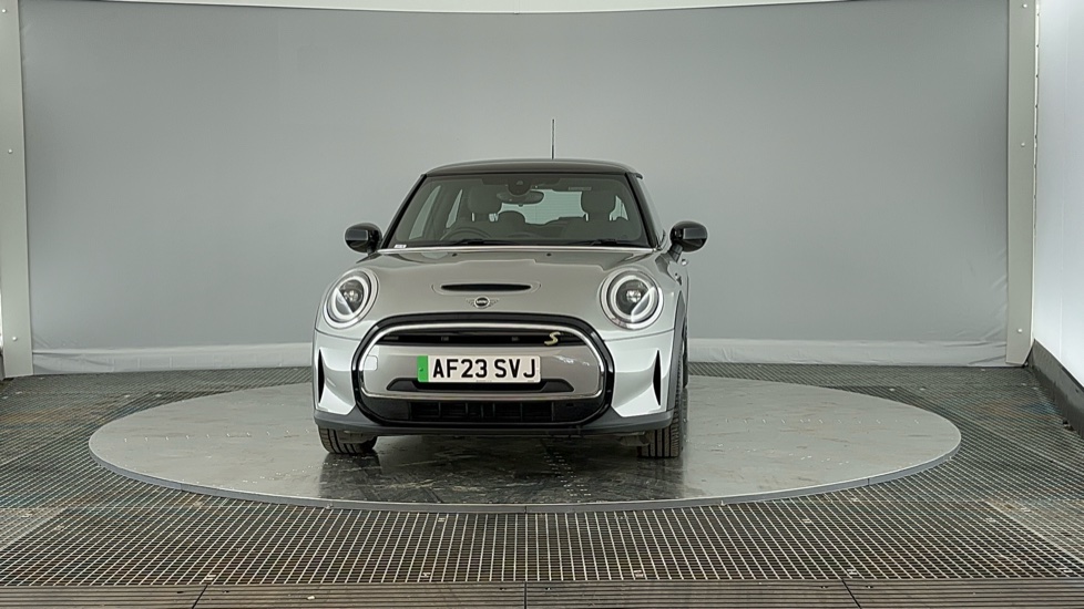 MINI HATCHBACK Image 7