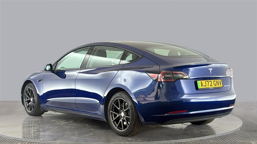 TESLA MODEL 3 Image 3