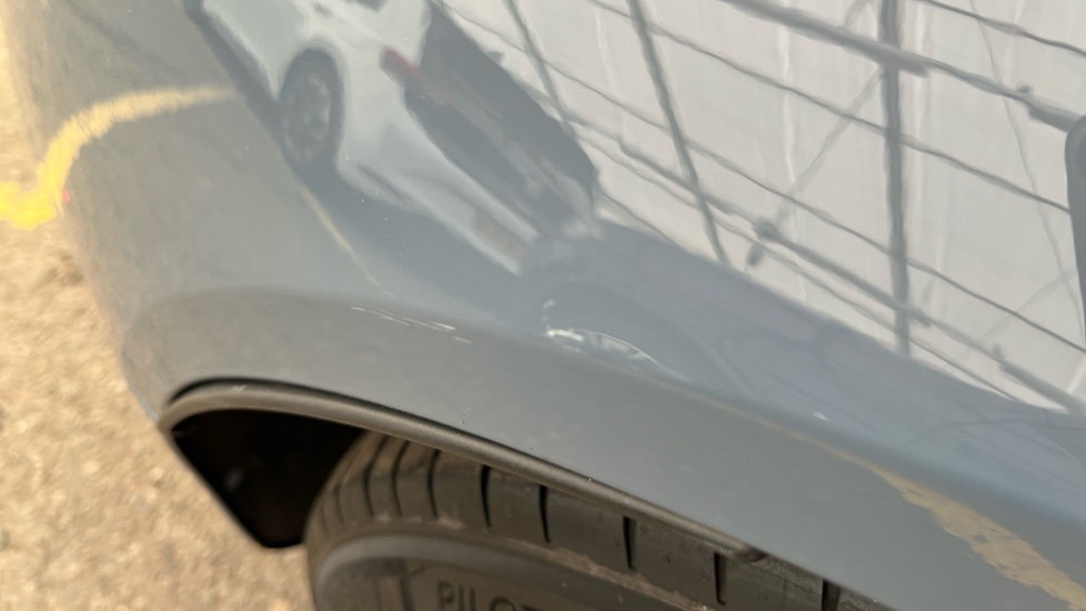 AUDI E-TRON GT Scratches