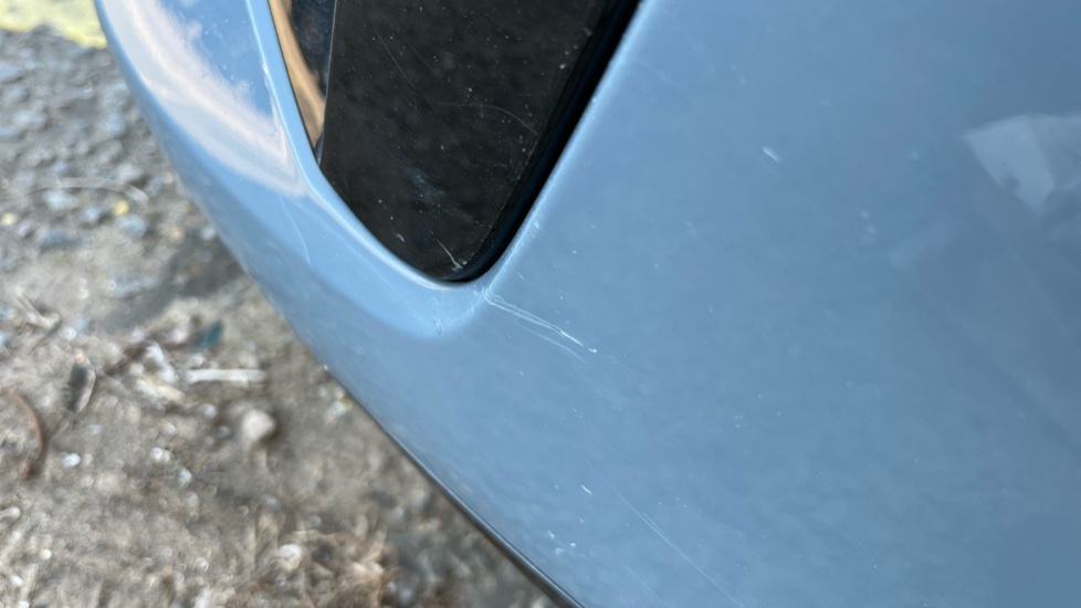 AUDI E-TRON GT Scratches