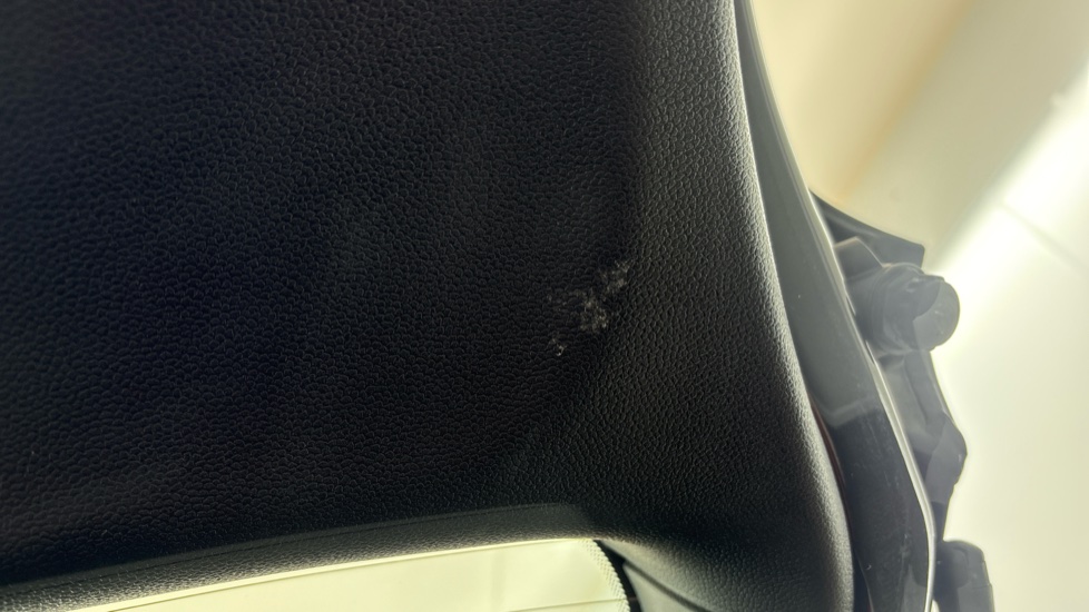 MINI HATCHBACK Scuff