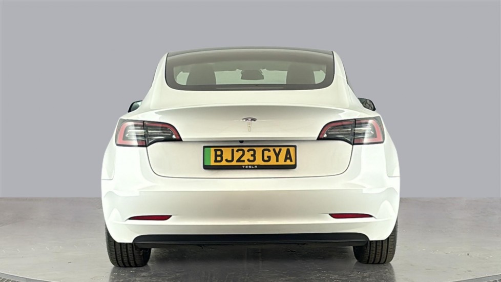 TESLA MODEL 3 Image 4