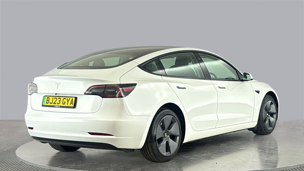 TESLA MODEL 3 Image 5