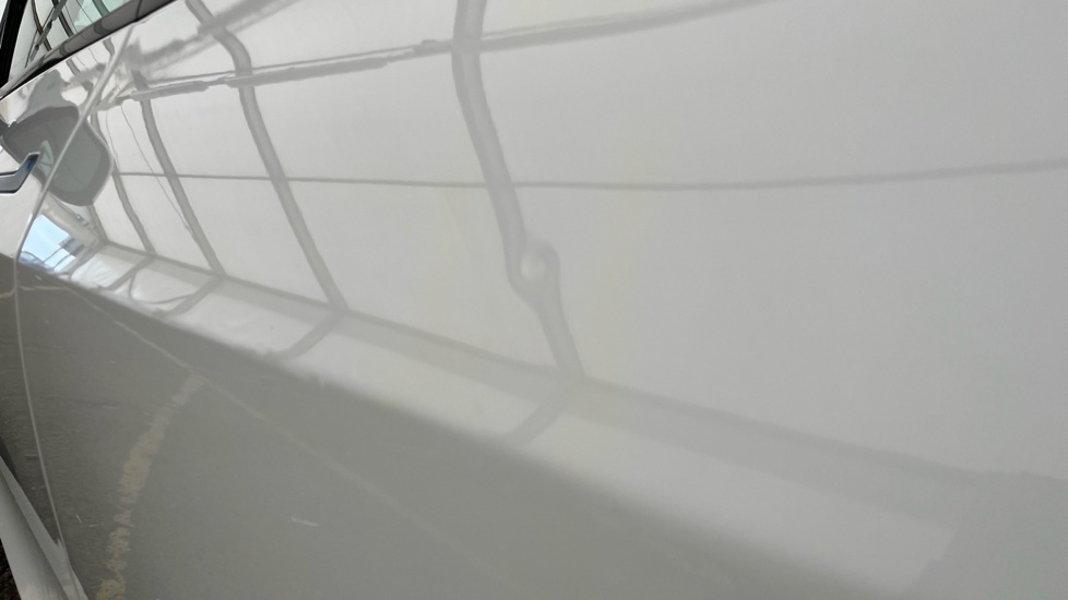 TESLA MODEL 3 Dent