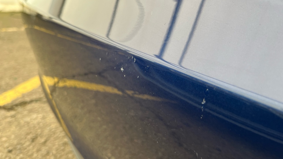 TESLA MODEL 3 Chips and scratches
