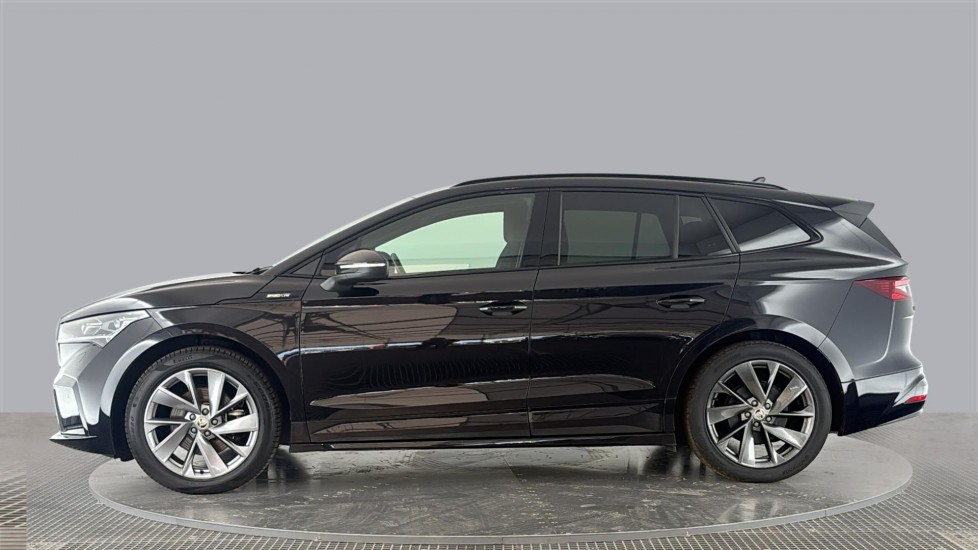 SKODA ENYAQ Image 2