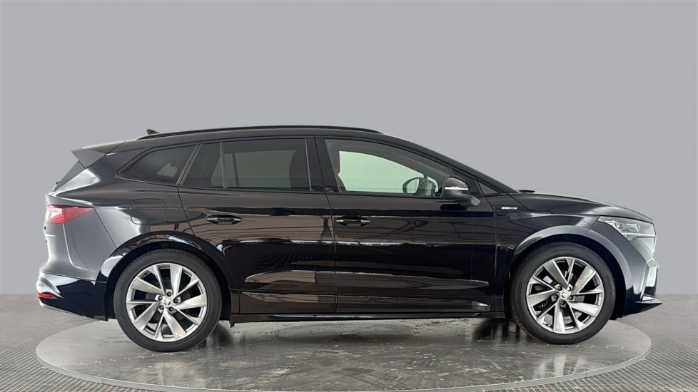 SKODA ENYAQ Image 6