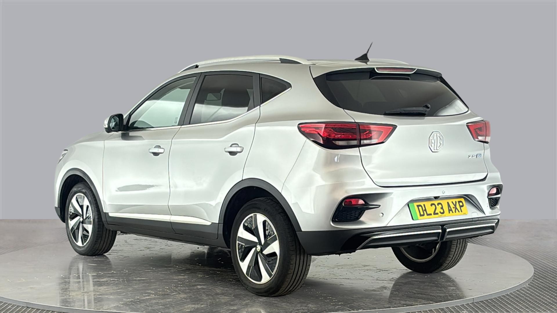 115kW Trophy EV Long Range 73kWh 5dr Auto
