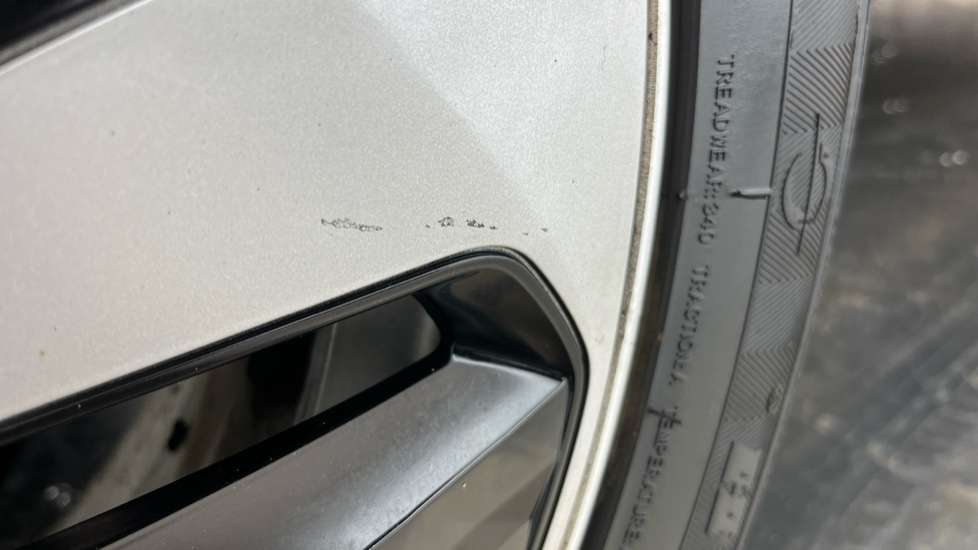 MG ZS Scratches