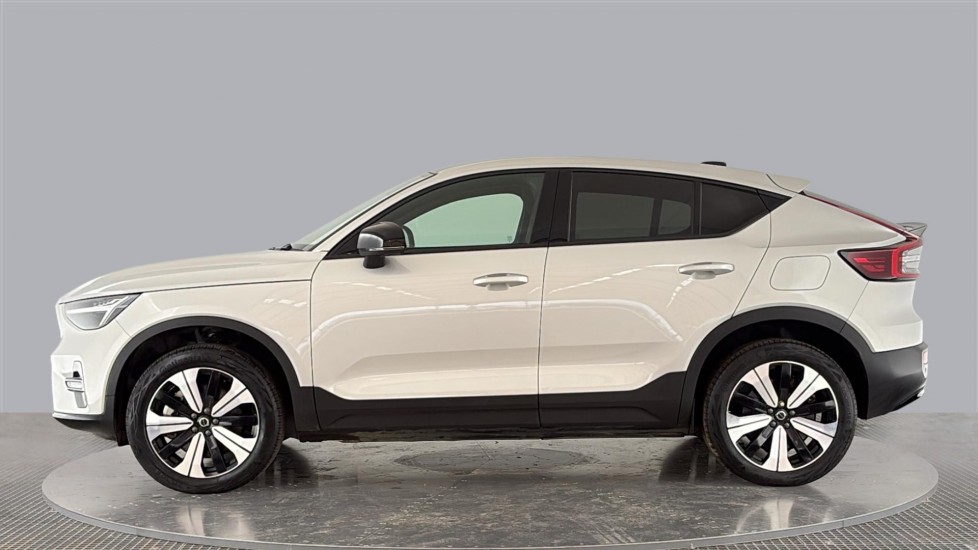 VOLVO C40 Image 2