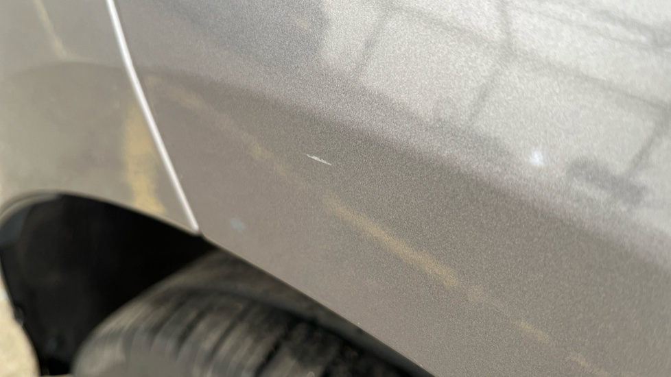 JAGUAR I-PACE Scratches