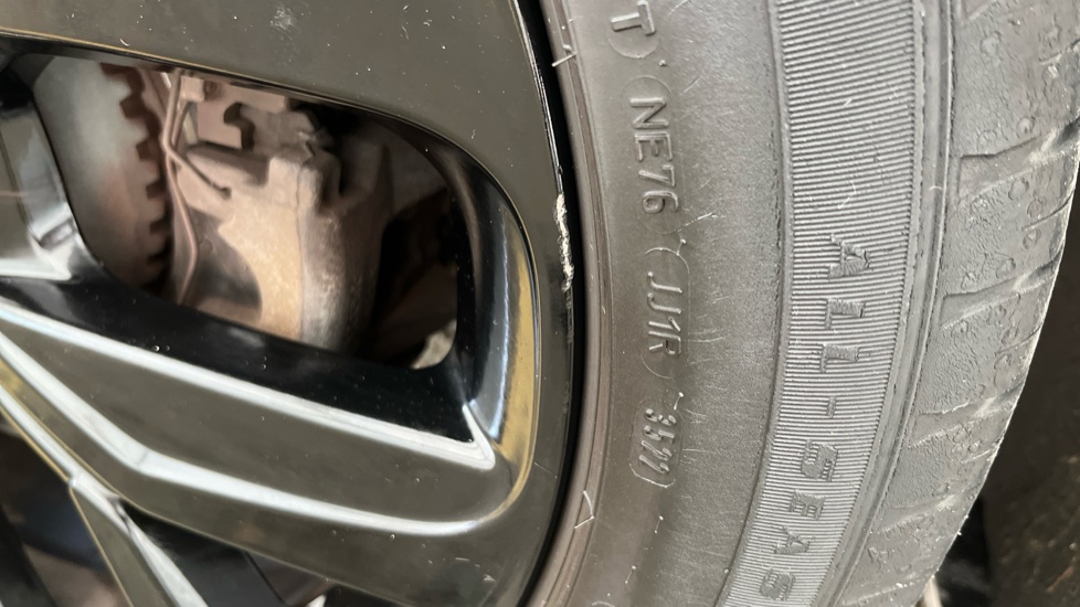 JAGUAR I-PACE Scuff