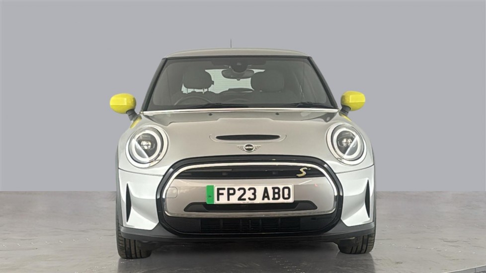 MINI HATCHBACK Image 8