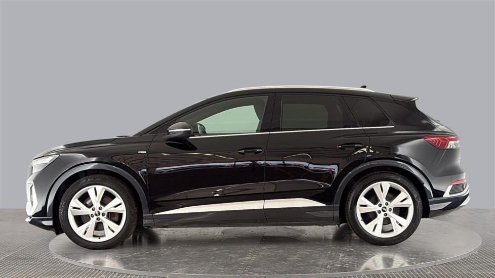 AUDI Q4 Image 2