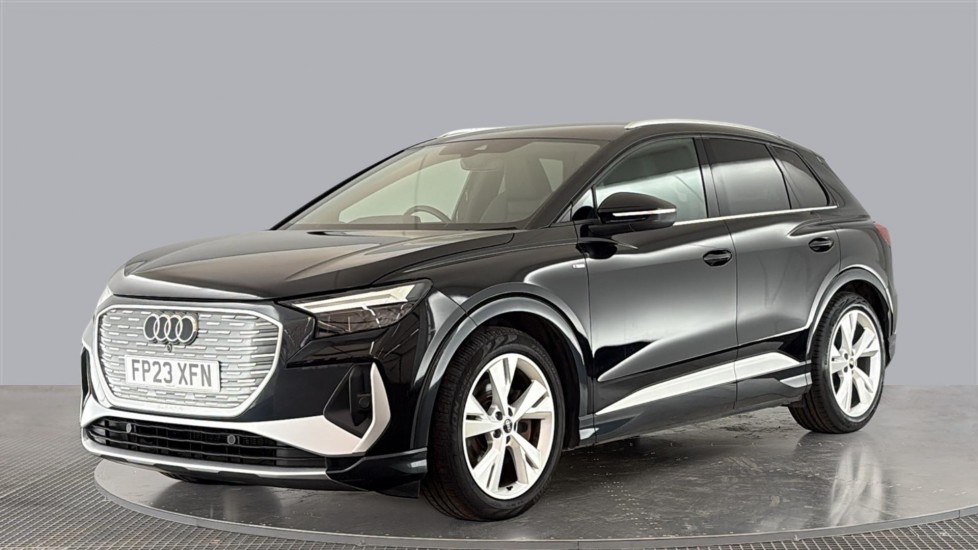 Used AUDI Q4