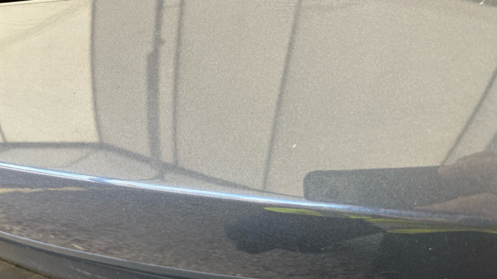 TESLA MODEL Y chips
