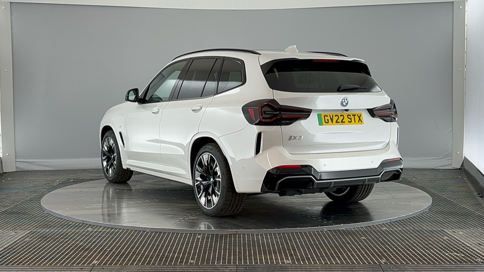 BMW iX3 Image 3